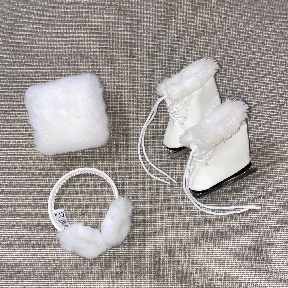 American Girl Molly’s Skates and Muffs